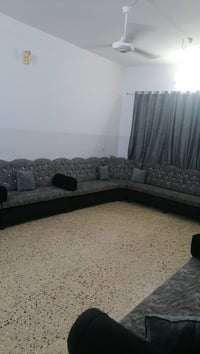 بيت للبيع  حي العامل الثانية قرب فلافل الشام  المساحة 234م طابق ونص  غ...