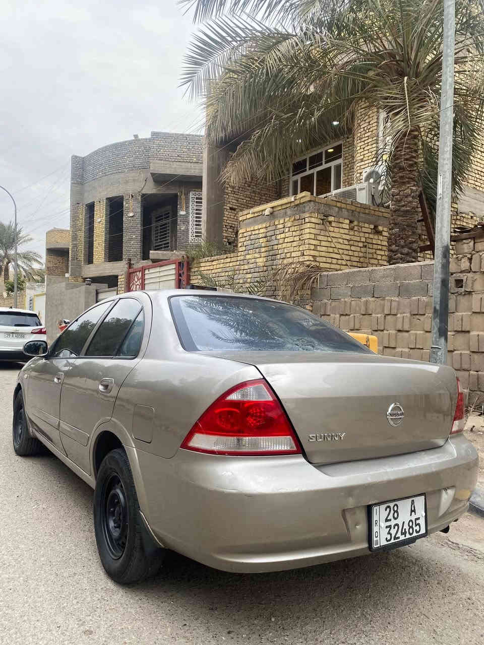 السلام عليكم
نيسان سني
موديل 2012 للبيع با سمي رقم نجف جديد 28 
تخم تاير جديد حداديه جديده كله
كير مكينه جدد كفاله خير من الله
فقط اكو تكحيل باب خلفي ورصعه ب جنطه صغيره
سنويه لغايه 2029 باسمي السياره تحويل شوكت متريد
السعر 100 وبيه مجال قليل مكاني واسط_كوت_مركز مدينه
رقمي ***********
