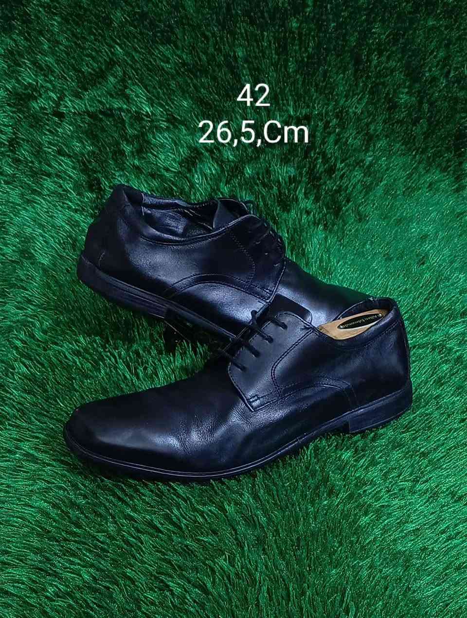 👞احذيه رسمي فقط باله اورجنال 
نظافه فول اورجنال شرط باله اصلي 
قياسات مختلفه 
لمعرفة الاسعار بلخاص 
يوجد توصيل جميع المحافظات 🚛 
***********📱
