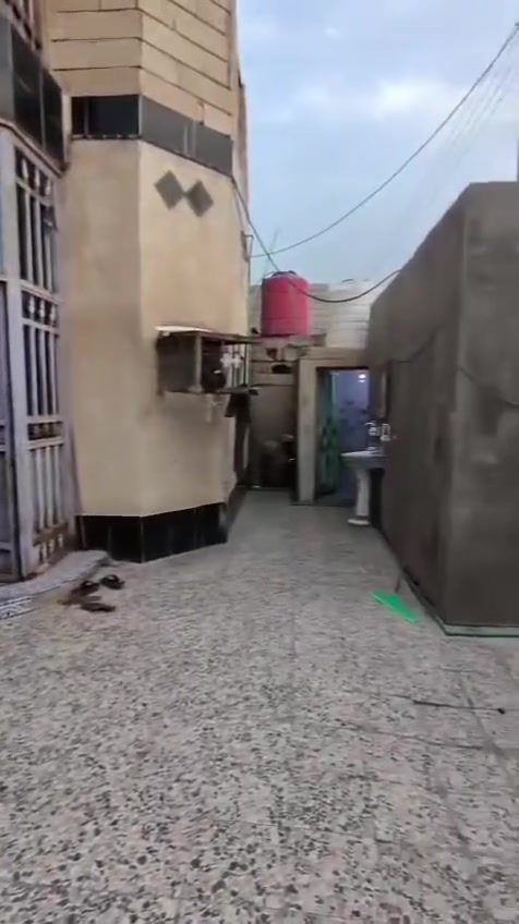 بيت للبيع في ريسزز قرب سنتر اليمونه
المساحة 200
السعر 155وقابل للتفاوض
التواصل مكتب الصادق ***********
