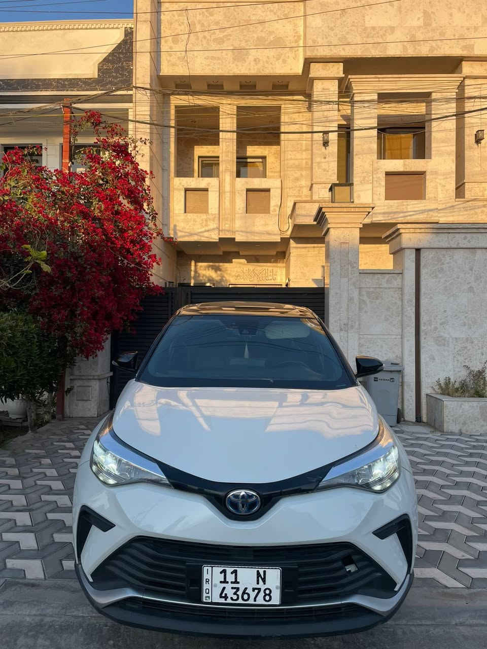 السلام عليكم تويوتا CHR 2024  رقم بغداد باسمي زيرو ماشية 

٨٠٠ كيلو اخوان السياره مكلوبه من الناقله وصبغناها عام بدون 

ايرباك السعر ١٢٢ وبيها مجال مراوس او بيع

فول مواصفات 1/1

محرك 2000

جلد

كرسي كهرباء 

اشارة ترحيب

زنون

سلايد

اوتوهولد كروس سرعه

وباقي المواصفات معروف 

بغداد / العامريه

***********
