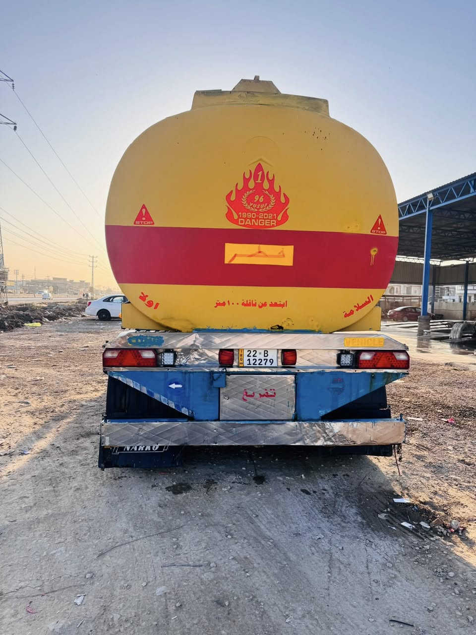 سكانيه صهريج البيع
مكيل 36 
طوناج جي بي اس جديد
موديل 2004
تخم تاير راس وعربانه 
سنويه جديد 
السعر 285 بيه مجال  
الاستفسار ***********
