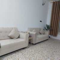 تخم • عشر مقاعد • كنب