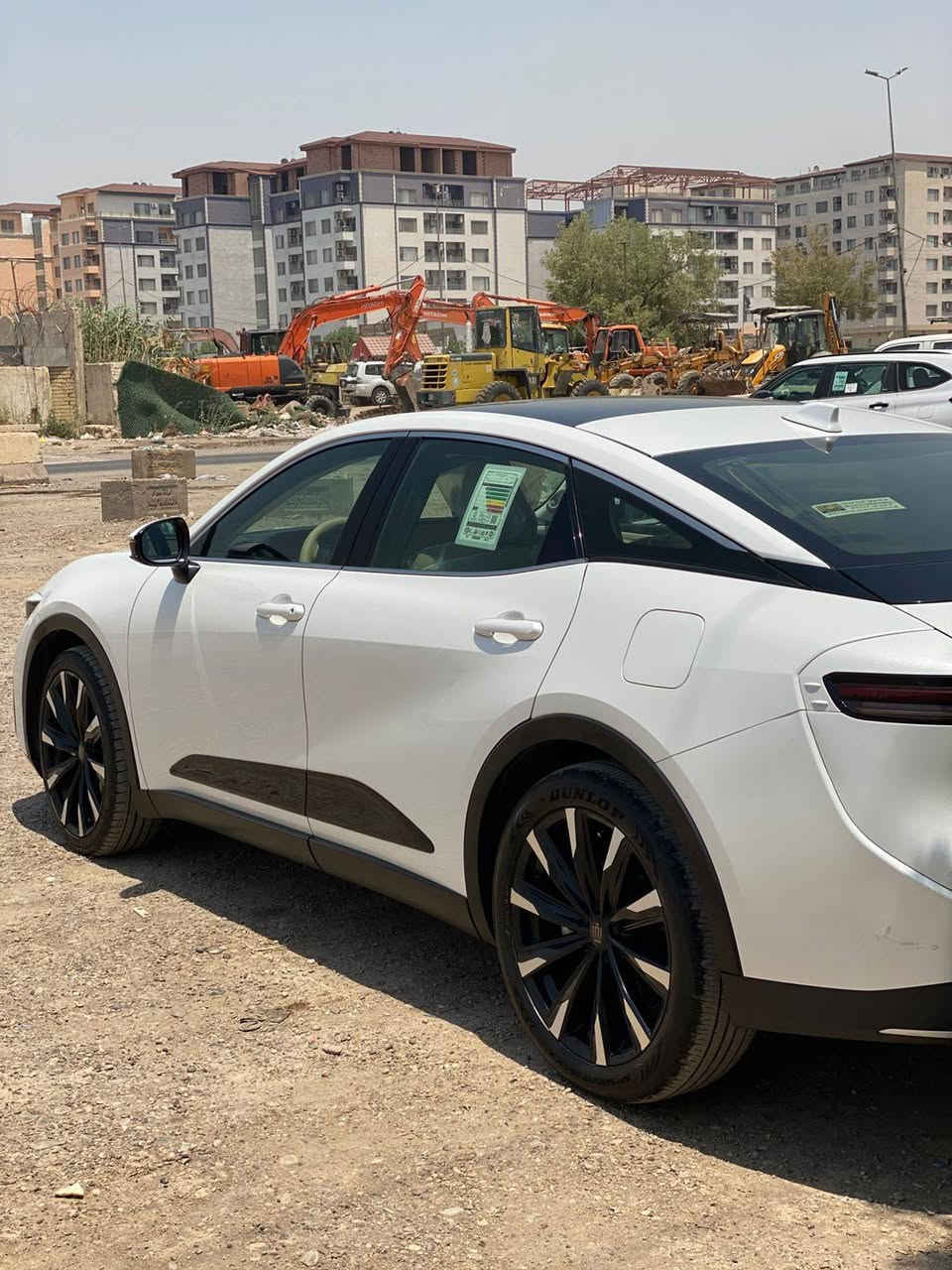 كراون ماجستا 2023 خليجي  عبد اللطيف 
محرك 2500 تيربو هايبرد
‏kM.
رقم بغداد
وكالة عبد اللطيف جميل
فول مواصفات 
بانوراما
ويل 21 أنش
ابواب شفط
جنطة كهرباء
داتا شو 
لايت 4 عدسات 
5 كاميرات 360 درجة
رادار 4 امامي وخلفي وجوانب
قيادة ذاتيه + مانع تصادم + تحديد مسار
برده كهرباء 
مقاعد جلد بيج 
كراسي كهرباء الامامي والخلفي 
تبريد مقاعد + تدفئة
شاحن هاتف 
ميموري كشنات
باقي مواصفات الكراون
عنوان  السياره بغداد
للستفسار***********
للستفسار ‭ ***********

