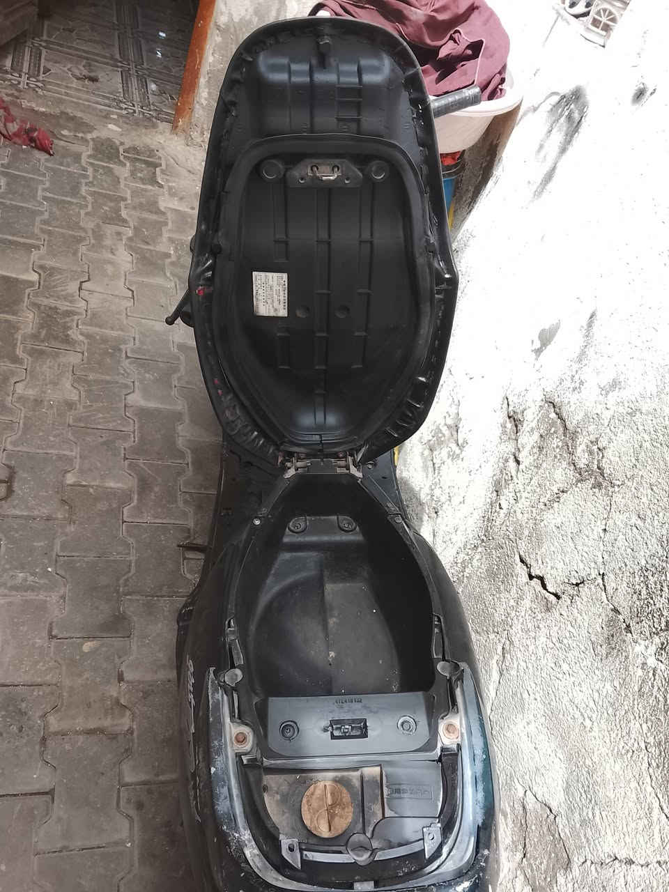 دراجه فراشه كلشي شغال بيه سلف شاير لايت وكلشي بيه بلاد وختم واحد قفل سكان شغال ماعده الكيلو متر نكطع وايره صوت المكينه ناعم مشي ونهضه خير من الله عنواني بصره سعر250وبيه ي ستفسار رقمي موجود ***********
