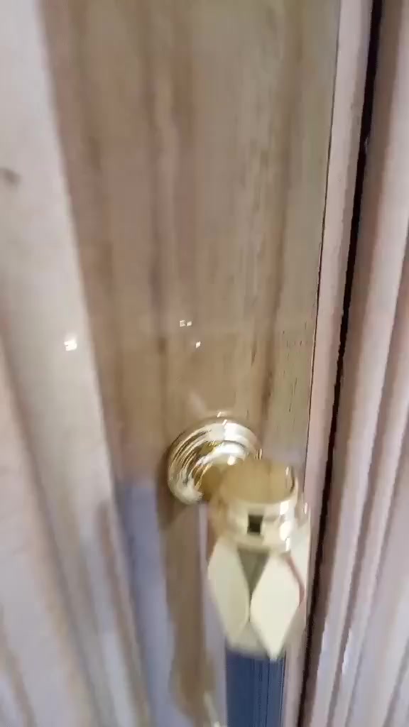 معرض الشاهين( موصل الصناعه القديمه مقابل جامع جامع ابو زعيان) ***********) ***********)
