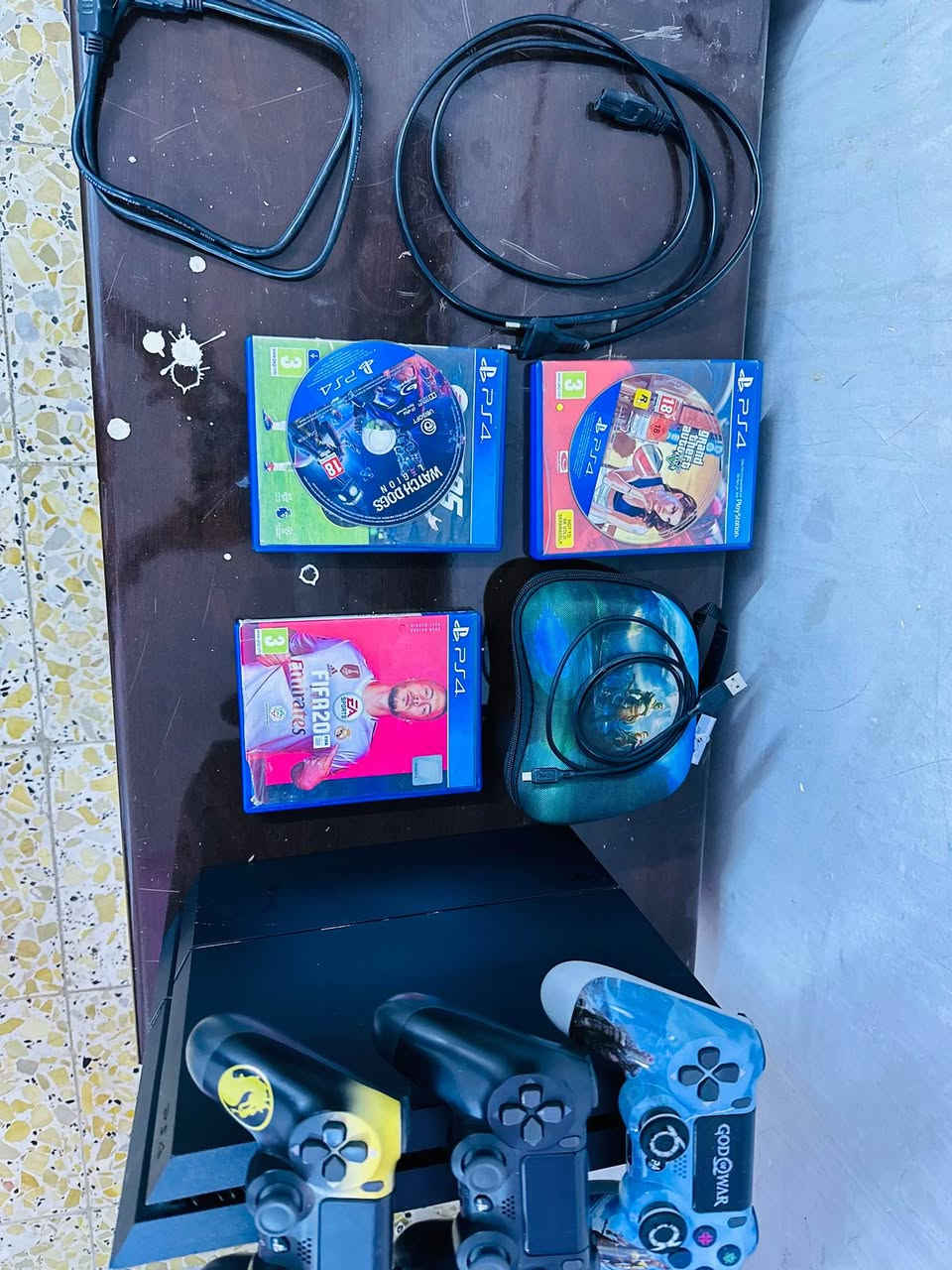 السلام عليكم شباب بلي فور فات للبيع وياه قرص فيفا 25 عربية وفيفا 20 وقرص سيارات
وقرص GTA 5
وواتش دوغز 2 
وبي حساب يحتوي ع لعبة ذا ويتشر 3 دائمية + مافيا ثلاث اجزاء 
مع ثلاث يدات وحده اصلية وثنين تجاريات 
السعر قيم بما يرضى الله وتعال خاص مكاني بغداد مدينة الصدر الجهاز نظيف كلش ومابي اي مشاكل شرط الفحص بغداد, العراق


**إذا كنت صاحب هذا الإعلان وتريد حذفه لأي سبب، رجاءا أرسل رسالة إلى الدعم الفني**