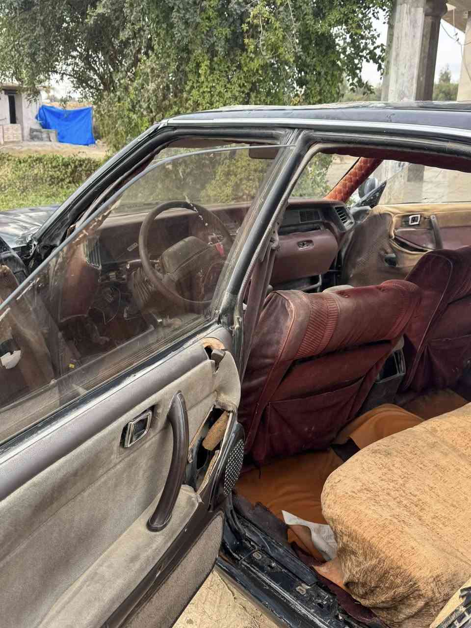 السلام عليكم.. هارتوب مديل ٨٩ يسره بلاد.. كير ومحرك ونجي ناعم خير من الله.. المكان بابل.. الرقم***********
