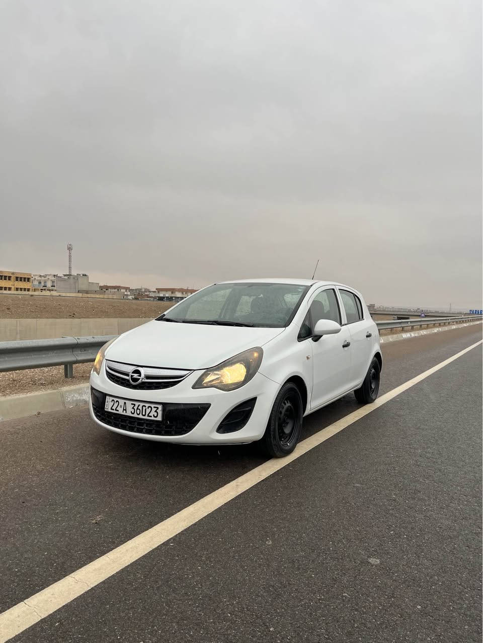 ئۆپل کۆرسا مۆدیل ٢٠١٤ 
سبوغ تەنها یەک بست هەیە وینەکە دیارە جاک کراوە لە جاملغی دواوە سکن  
مواسەفات گیر عادی جام کارەبایی 
تەبریت بەشەرت 
گیر و مکینە بەشەرت تەنها کاسکیتی گۆراوە 
٤ تایەی نوی گۆراوە 
پشت و پیشی هەموو نوییە 
سعر ٦٥$ کەمیک مجال هەولیر *********** أربيل, العراق
