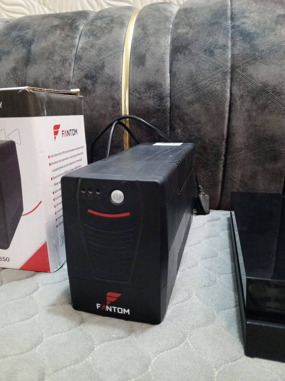 سلام عليكم ابلي فور لبيع ابلي جديد ماصارلي شهرين من ماخذه ابلي يجي وياه جميع ملحقاته وجوستك اصليه ويجي ويا يوبي اس وسماعات خاصه مال بلي فور هديه ويه ابلي سعر ب280وبي مجال الرقم *********** ولبلي ماتاخذه لو ماتفحصه
