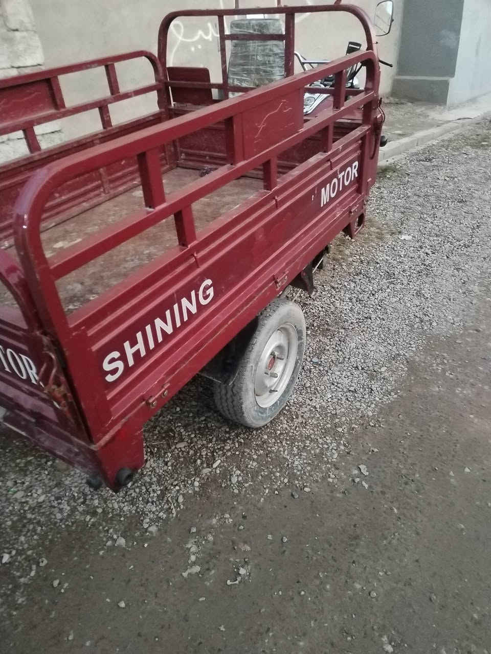 للبيع ستوتات عدد2 الاحمرموديل 22 الاسود موديل 21 مكفولات اوراق كامله مكاني طوزخورماتو الشراي يتصل ***********
