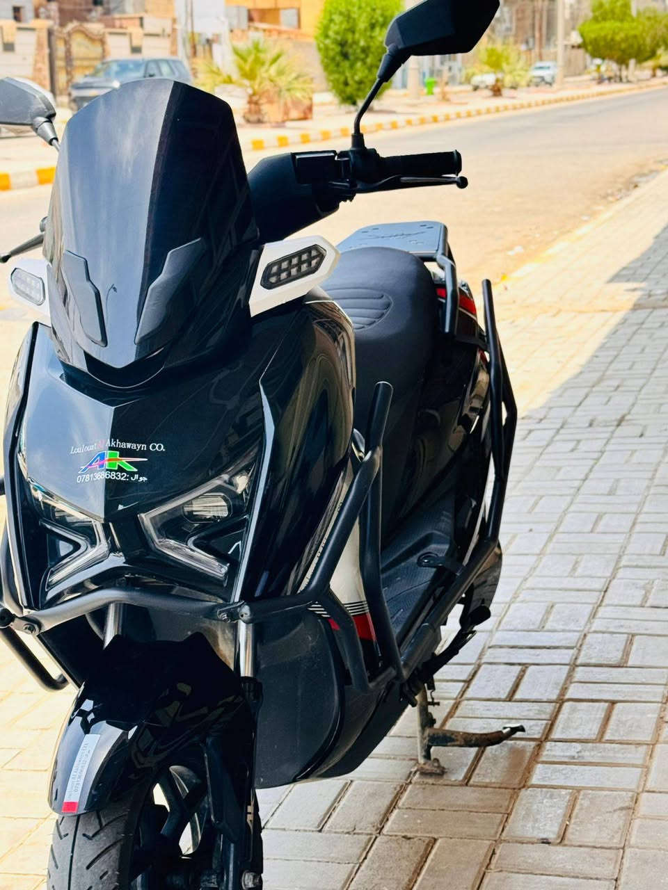 للبيع
درجه شحن
٦: بطاريات 
كلشي بيه شغال شرط تفحص وتطلع 
السعر: ٨٥٠ وبي مجال 
الرقم:***********
