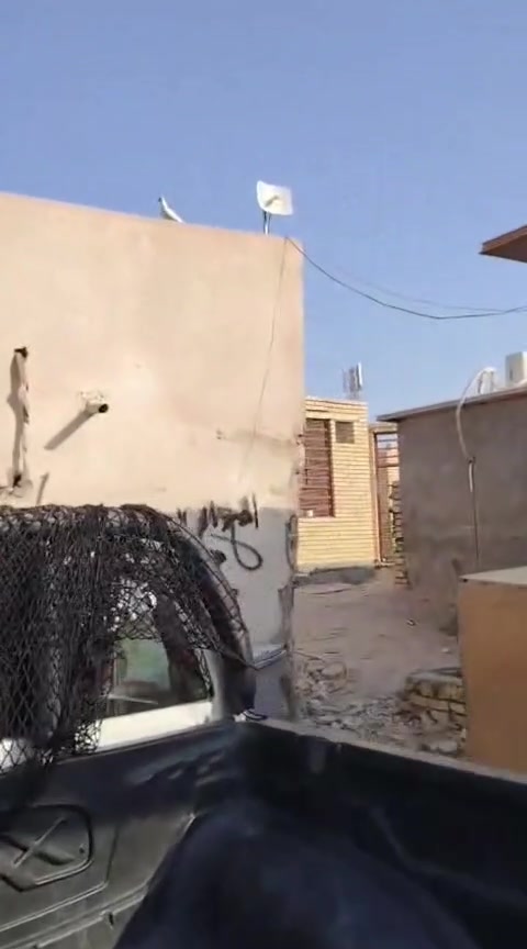السلام عليكم بيتين للبيع بناء طابوك نهروان درجه الواله اساس درجه الواله مسيس ماء مجاري حداديه تسكام درجه اواله مساحه 300متر وبيت بصفه الزك يحتوي غرفتين نوم براني 8متار وصله وتخاريج تاخل وخارج مساحه 145متر//بيع مستعجل الرظويه الخامسه مدارس البطوله ثاني شارع *********** السعر على هذا الرقم
