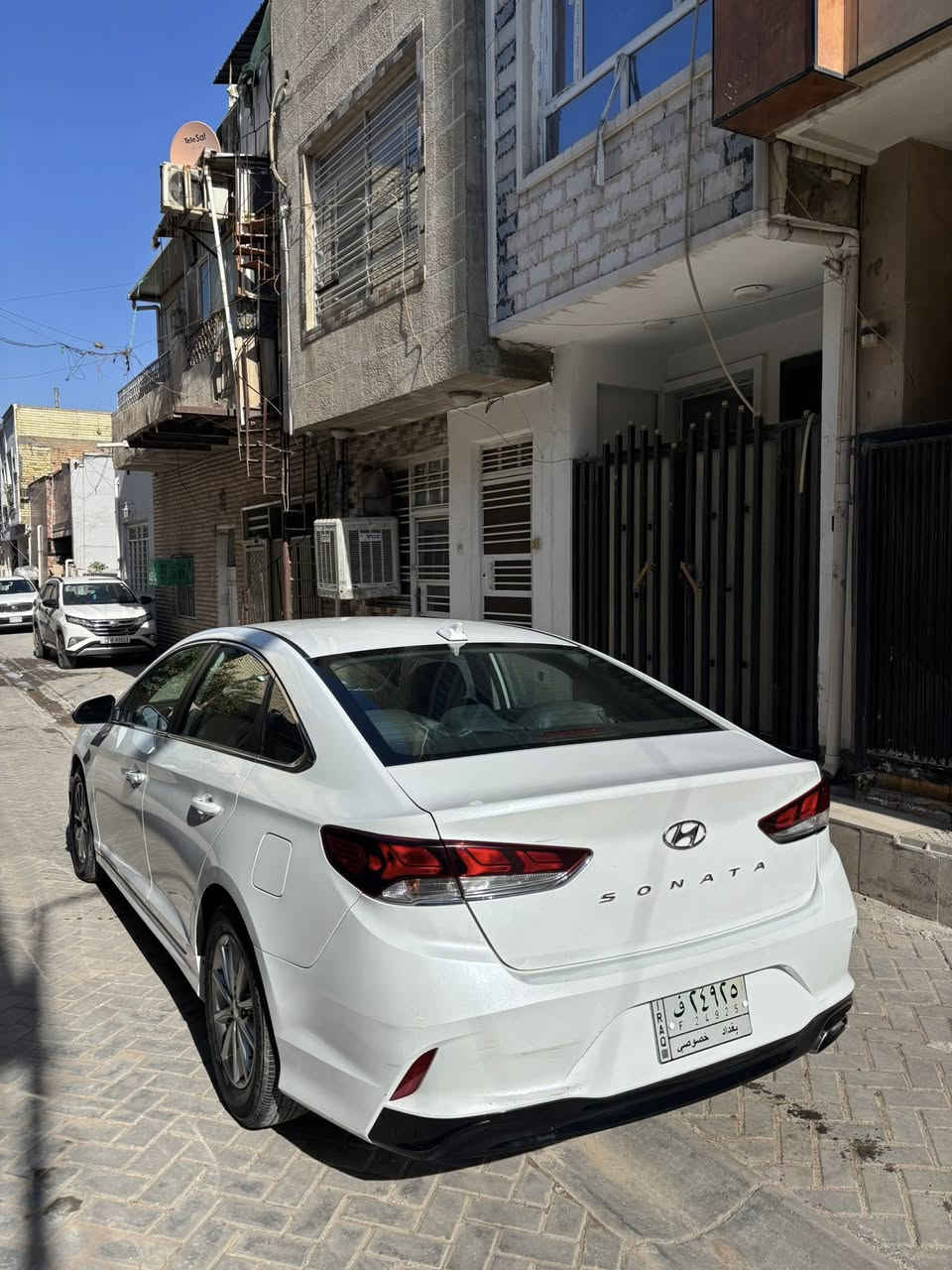 السلام عليكم
سوناتا 2018 للبيع
ماشية 127 الف
وارد كندي السونار مرفق بالمنشور
مواصفات العادية se
شاشة
تدفئة كشنات
كشنات مغلفة جلد
تشغيل سويج
بيها كشطات صغيرة بالبنيد وبالكصة
السعر 145 وبي مجال بسيط
مكاني بغداد الاعظمية
للاستفسار ***********
