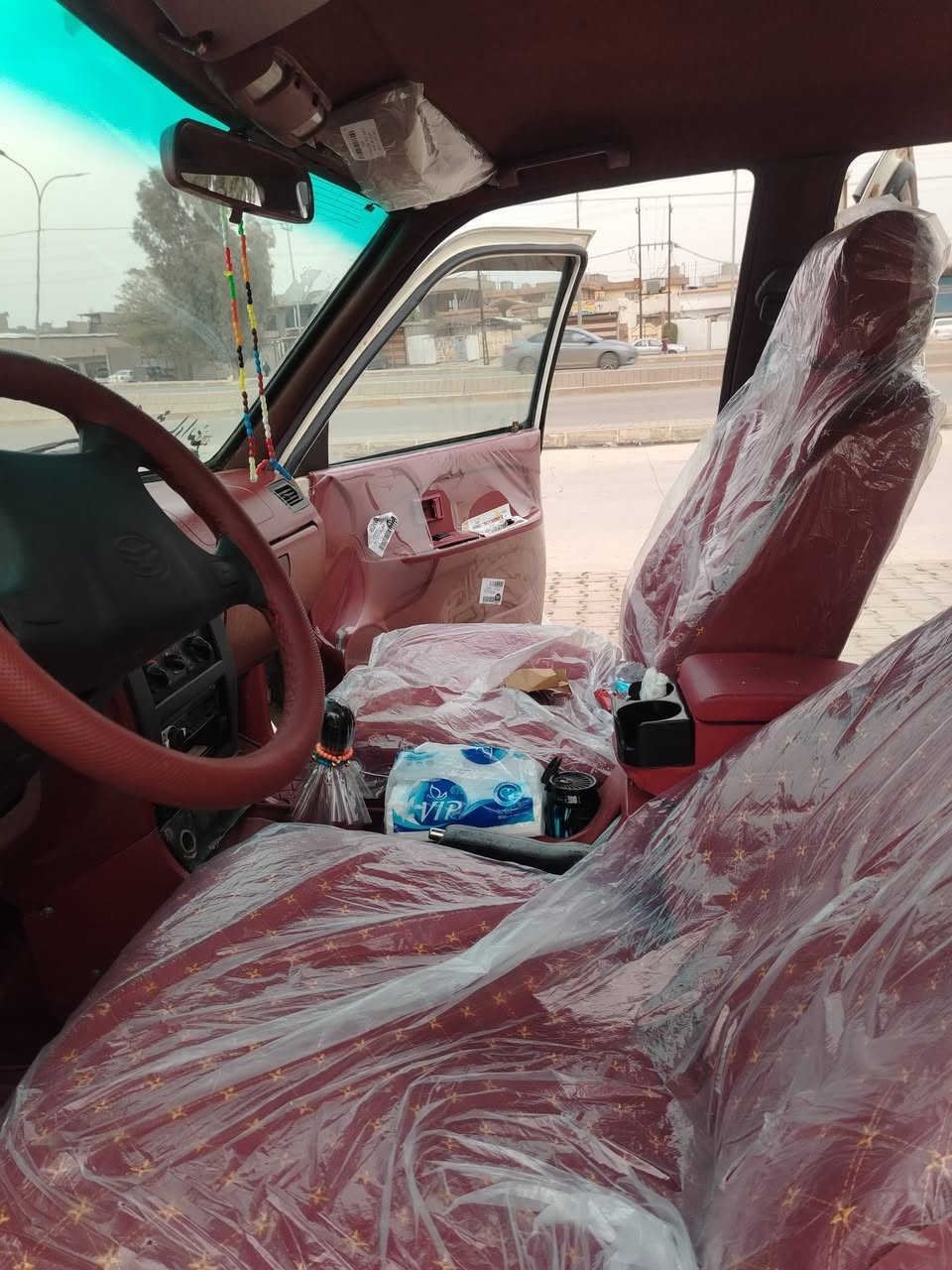 بۆفرۆشتن پیکاب  دێر مودیل 2007رەقم کەرکوک سەنوی تا 2029تازەیە و مەشروع وەتنیە کابریتەیە کابریتی مازدی لەسەرە زۆر بێ کێشیەیە پێشی لێداروی  هەیە سیارکە سبوخ عام کراوەتەوە لەسەر ساخە بەشەرتی گێروو مەکینە و کارەبایی خایس بان قاپی هەبوو اوش چاکراتەوە زۆر بێ کیشیە سعرشی 65مجالی تیایە
***********
