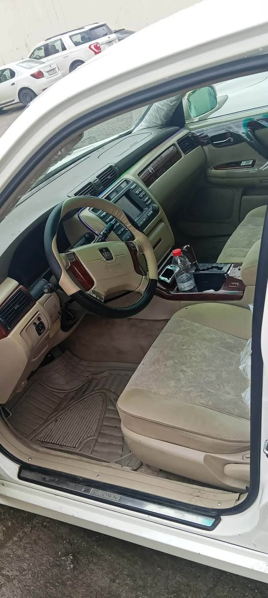 مەلیکە براوە ٢٠٠٢ یەک دوگمە یەک دیناری مەسروف نیە 
لە رەسمەکان جوانترە لە سلیمانیم ٣٩ معامەلە *********** السليمانية, العراق
