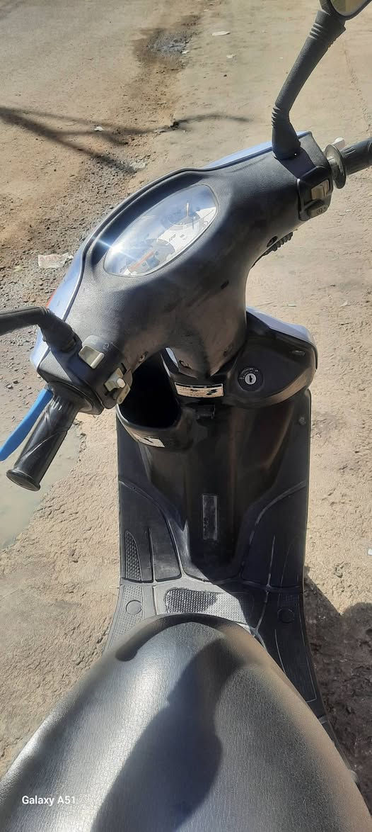 السلام عليكم ماكس للبيع مكفوله كفاله عامه كله شغال ختم واحد لون سمائي مكان حله شارع 80 السعر 600 مجال قليل هاتف ***********
