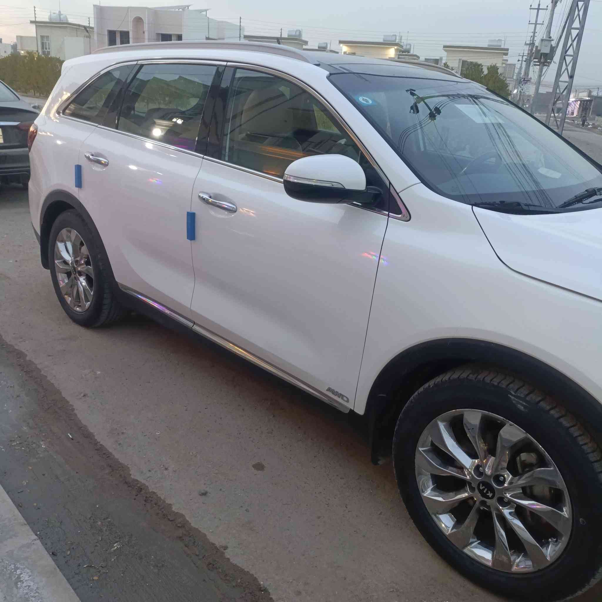 سلام عليكم
للبيع سورنتو موديل ٢٠١٩ فول مواصفات  ١/١ و فور ويل ورقم بغداد بأسمي 
السعر المطلوب ٢٥٠ 
للاستفسار الاتصال بالرقم / ***********
***********
اخوااان رجاءاً غير متواجد على الفيس اتصال وتدلل
