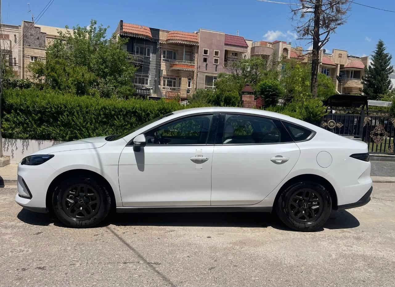 Byd sale05 هيجي نيه دعامي توزيك قه له م كاري هه يه زماره كاتيه ته نيا ٦ هه زار رويشتوه نرخي 125$ مجاليكي كه مي تيدايه ***********

