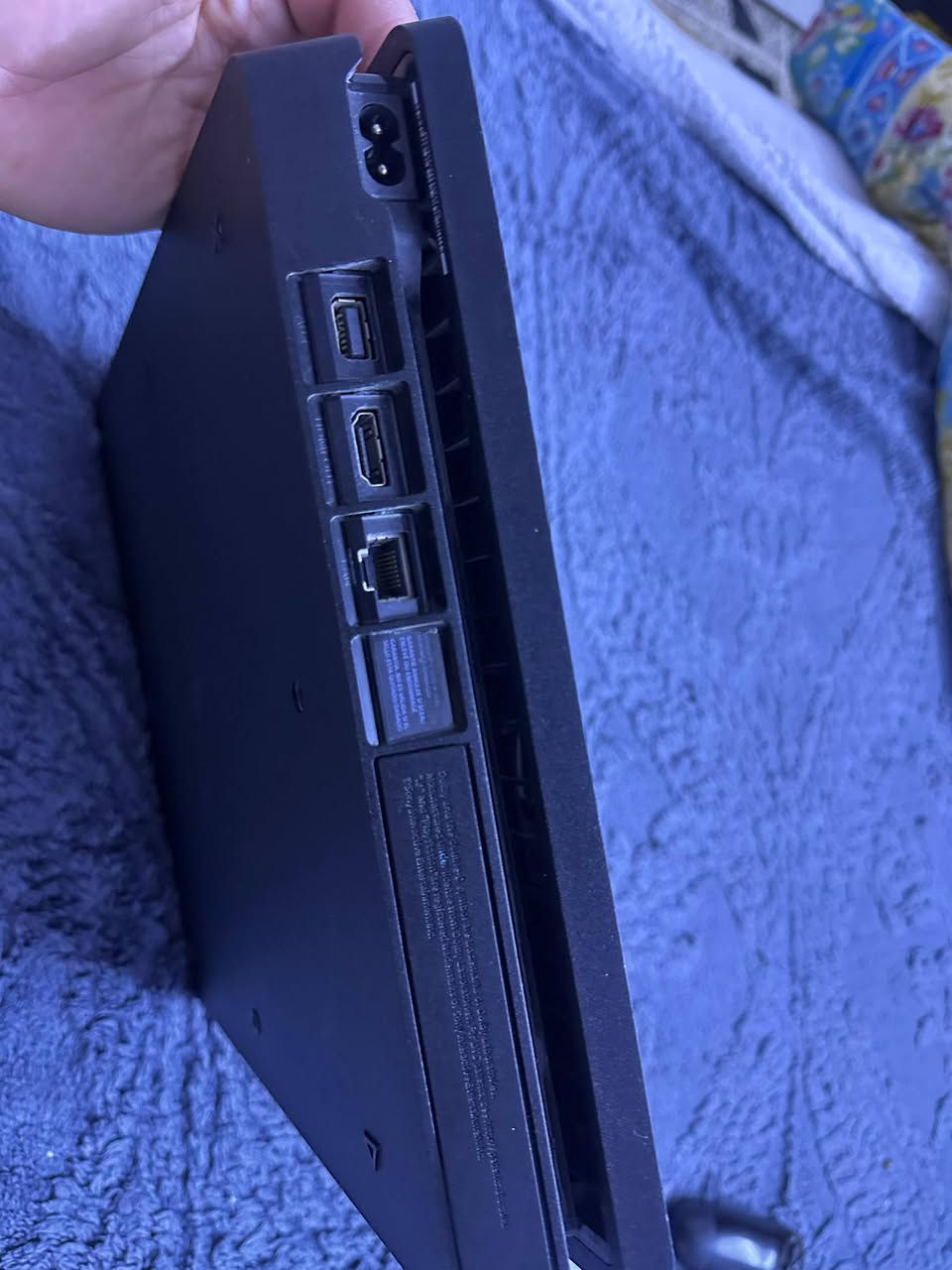 بلي 4 مهكر نظام 12.00 احدث اصدار كولدهين شرط لامفتوح ولامصلح مع ٣ جوستكات ١ اصلي و ٢ باله
بي هاي الالعاب  بالنسبه لل gta مهكره بيها مود وفلوس متخلص ومختمه 100%   الالعاب عربيه ومدبلجه
السعر ٣٠٠
المكان بغداد 
للاستفسار خاص او وتساب رقمي  
***********
----------
الشاشه للبيع نظيفه استخدام قليل  شاشه شينون حجم ٤٢  اندرويد سمارت  السعر ٢٠٠
