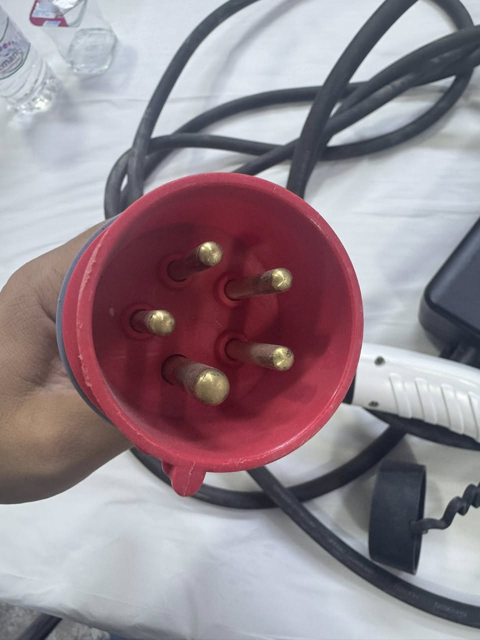 شكد تسوه اريد ابيعها خلي سعرك اني ماعرف سعرها انطي سعر انت


**إذا كنت صاحب هذا الإعلان وتريد حذفه لأي سبب، رجاءا أرسل رسالة إلى الدعم الفني**