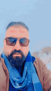 قال علي بن ابي طالب أمير المؤمينين :
من مدح نفسه فقد ذمها
‏‎اسمع اهل بغداد و بصرة شيكولون على سفراتي

‏‎اني محمد ابو سيارة خاصة، من داخل سليمانية ( ٤ راكب، ٧ راكب، ١٤ راكب) 🚗🚌 تأجرني نفتر مصيف
‏‎ رقمي ***********
