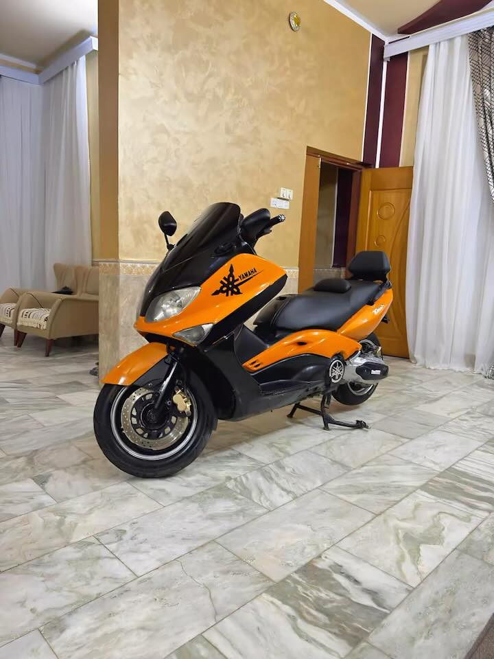 السلام عليكم
تي ماكس 2007 للبيع ناصريه مركز 
دراجه كفاله عامه مكينه مكفوله ممفوحه 
وكفرات بلاد 
دراجه عليه صانصه يوشماره ستيل
وعليه تجوه مال 14
دراجه عليه ادامه كامله 
للاستفسار الاتصال او مراسله واتساب 
***********
