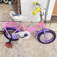 باسكيل حجم 12 شرط نظافه بدون اي عيب شلونه بل صوره هيج سعره 25 نهايته و...