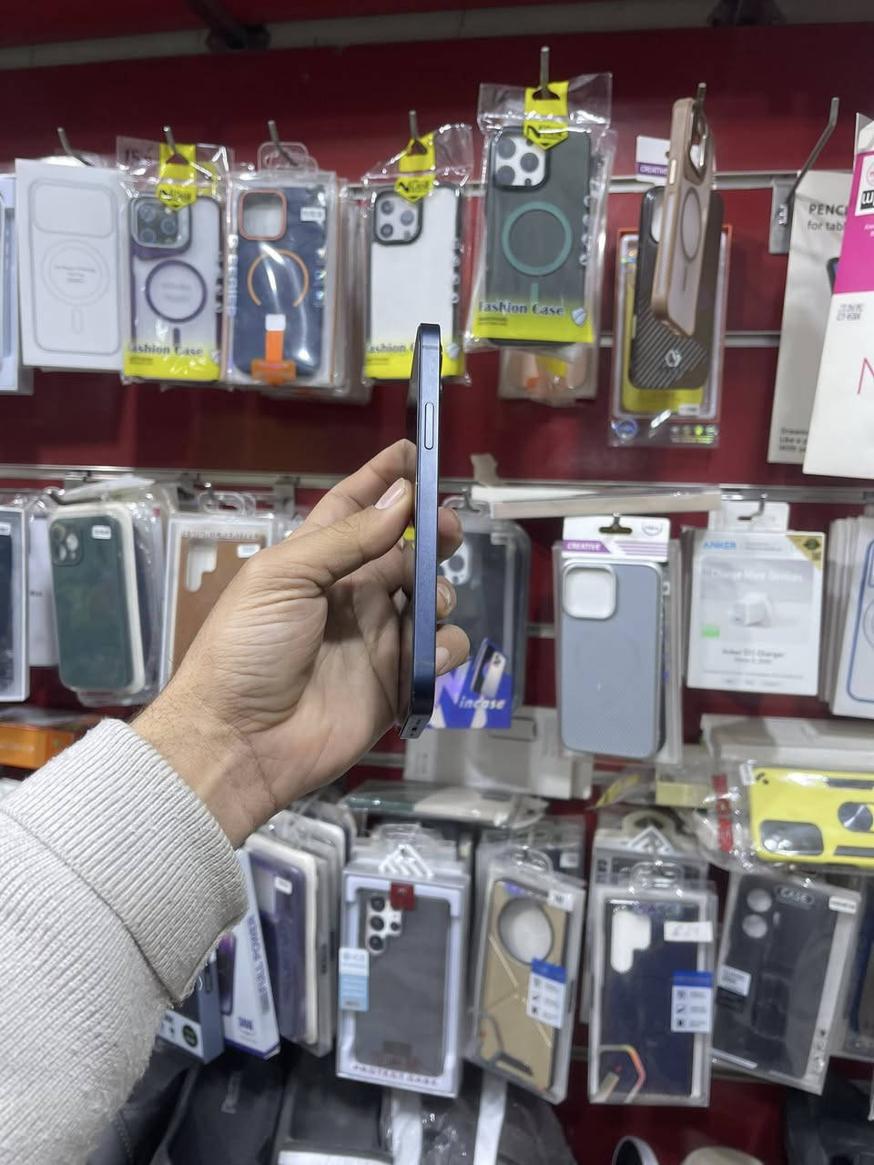 سلام عليكم 12 عادي ذاكرة 128 شاشة مبدل فيس ايدي شغال فقط رايد بطارية السعر 175 مكان نجف ***********
