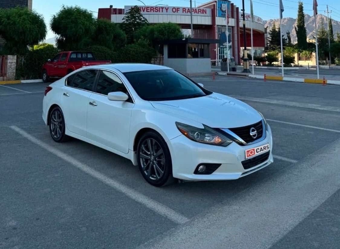 Nissan Altima 2018 SR Special Edition
‎ئەلتیما ٢٠١٨ 
‎سپێشل ئیدیشن
‎کوشن جلد دورمان شین
‎شاشە گەورە
‎کوشن هیتەر
‎کوشن کارەبا
‎سوکان گێڕ سپۆرت
‎ڕادار
‎کامیرای دواوە
‎‎‎ كم هەزار  ڕۆیشتووە‎111
‎مەکینە و گێڕ بە شەرت.
‎   چاملخی دواوە لای سەکن لەگەڵ سندوق
‎بێ ئیرباگ  
‎سعر130
‎تکایە ئەگەر موشتەری نی پەیوەندی مەکە.
*********** رانية, السليمانية
