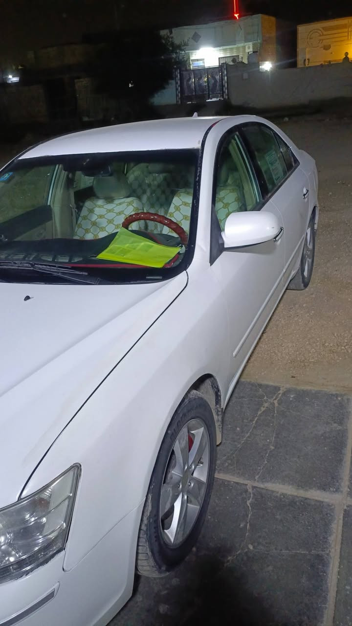 سوناتا للبيع ٢٠٠٦ محرك سته سلندر ٣٣٠٠
رقم كربلاء مشروع وطني لل27

سياره حلوه ومرتبه تبريدها نقص غاز اخر الصيف وعفته مابي شي
صبغ بنيد فقط والباقي ملاحظات جدا بسيطه 
السعر ٨٣ وبيها مجال ان شاء الله عنواني ديوانيه غماس

*********** ***********
