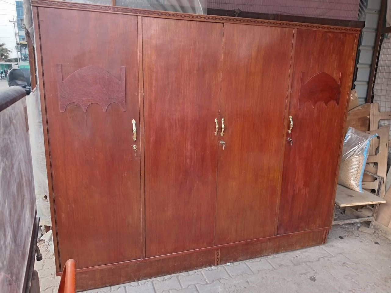 غراض للبيع
بغداد المحمودية 
المكان قرب مستوصف المحمودية مَقابل مستشفى الأسنان الصحي
ثاني محل 
***********
***********
