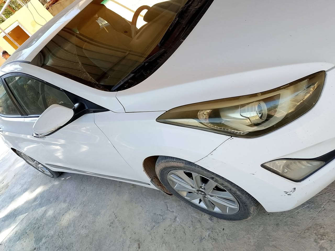 السلام عليكم سياره النتره فول عده البصمه 2015للبيع مكينه1800 تبريد ثلج 🥶بيها 3قطع خليجي مكاني حله شارع 100 السعر 120وبيها مجال
***********
