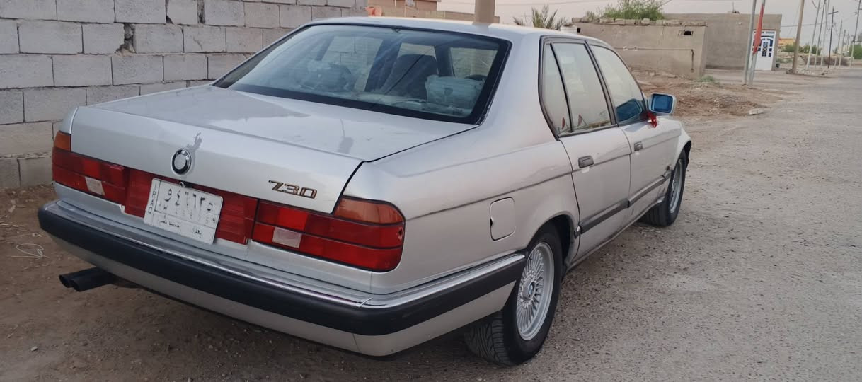 السلام عليكم بي ام 730 محرك مفتوح 6 سلندر موديل 91 للبيع او مراوس حسب القناعه محرك كير  كفاله حداديه صدر تبريد خير من الله  رقم بغداد سنويه ل2028  السعر 45 وبيها مجال مكانها واسط الصويره ***********
