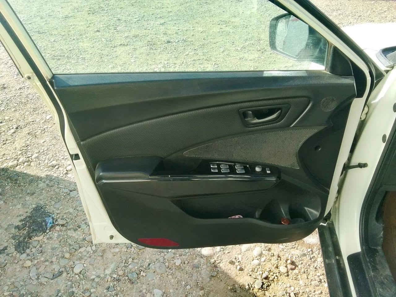 السلام عليكم سيارة سانك يونك xlv 2016 سنويه جديد رقم دهوك مكينه كايمه للاستفسار الاتصال *********** مكان السيارة كركوك
