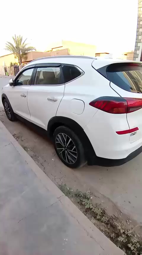 توسان موديل ٢٠٢٠ خليجي بيه ٥ قطع صبغ ابيع حزام بدون دواخل
تايرات
تبريد ثلج
محرك مامفتوح تدوش
كير شرط
سياره مال بيت
رقم بغداد مشروع وطني سنويه ٢٠٢٨ شرط التحويل
قفل مال بيع ١٣٥ بيع فقط
***********
***********
