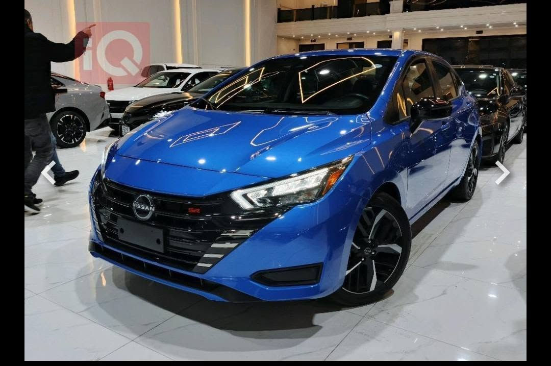 فيرسا 24
سياره فول فول sr
 سياره كلش جديد بدون دواخل بدون شاصي بدون تعديل بدون صبغ فقط ضربته بتاير وطاك ارباك
رقم اربيل بسمي ماشي 10 ميل
مكاني كركوك سعر 140
***********
