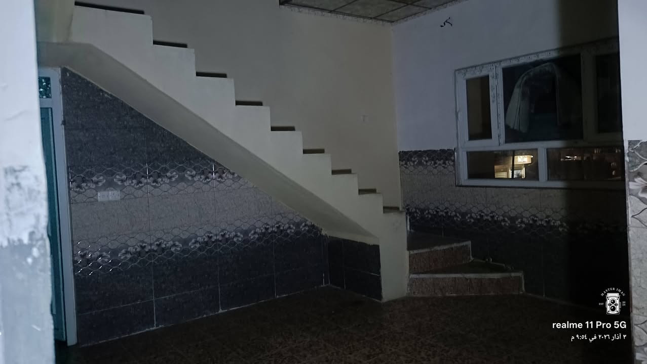 يوجد لدينا شقه لليجار في حي الشيماء الثانيا طابق ثاني الشقة عبارة عن غرفتين نوم هول ومشتملات مطبخ الشقه نضيفه جدا سعر الايجار 225 الف للستفسار ***********
