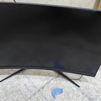 MSI Optix G27C7 • ٢٧ بوصة • ١٦٥هرتز