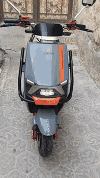 ماطور شحن • ٦ بطاريات • تشغيل عن بعد