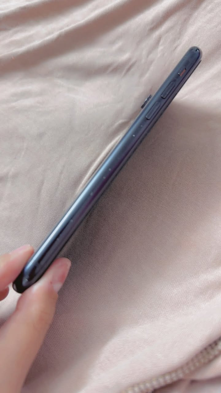 ايفون XR ذاكره 64 وتر بروف ما مفتوح  بطاريه 70 نضافه جيده
مكان بغداد السعر 270


**إذا كنت صاحب هذا الإعلان وتريد حذفه لأي سبب، رجاءا أرسل رسالة إلى الدعم الفني**