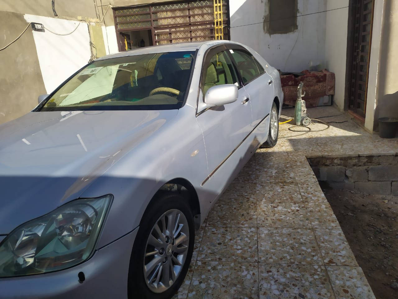 السلام عليكم ورحمة الله وبركاته
سياره ادوات ادوات
 شاهينه مديل 2004
كصه قماره
رقم شمالي
سعره 35 بيه مجال 
مكان النجف
‭0778 249 5901
