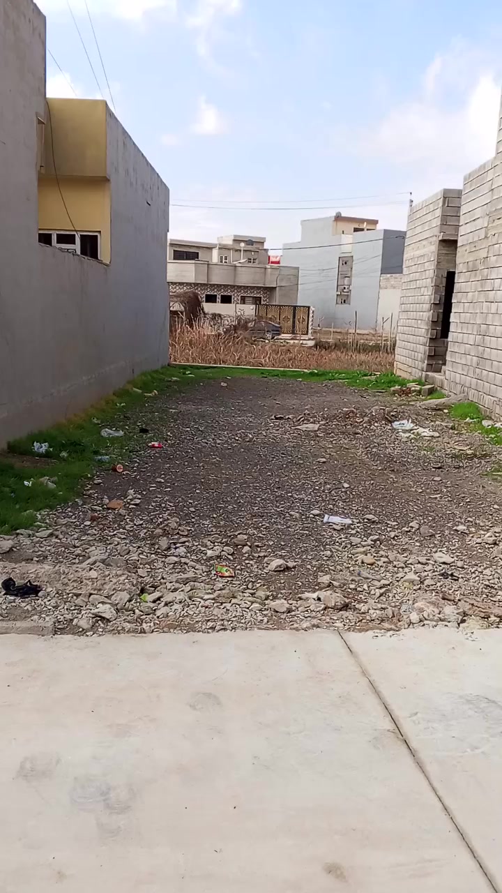 ارض سكنيه للبيع . مساحه . 150متر.
وصل بلديه قرار تمليك .خدمات كامله .
زيونه الرابعه . (السعر.35 مليون)
قابل لتفاوض
كورك ***********
اسيا.1906 935  0776. قرب حي سومر
