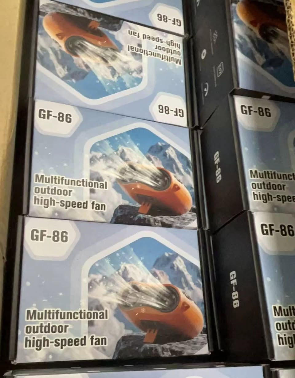 No more sweltering heat this summer! This is a powerful fan that can be worn at the waist or securely mounted anywhere for outdoor use.

👉👉👉5200mAh battery, 6-hour runtime, 220g weight, 6 fan blades, 120 speed settings.👈👈👈

🤝🤝🤝Small-batch orders supported; direct shipment from stock.👍👍👍


**إذا كنت صاحب هذا الإعلان وتريد حذفه لأي سبب، رجاءا أرسل رسالة إلى الدعم الفني**