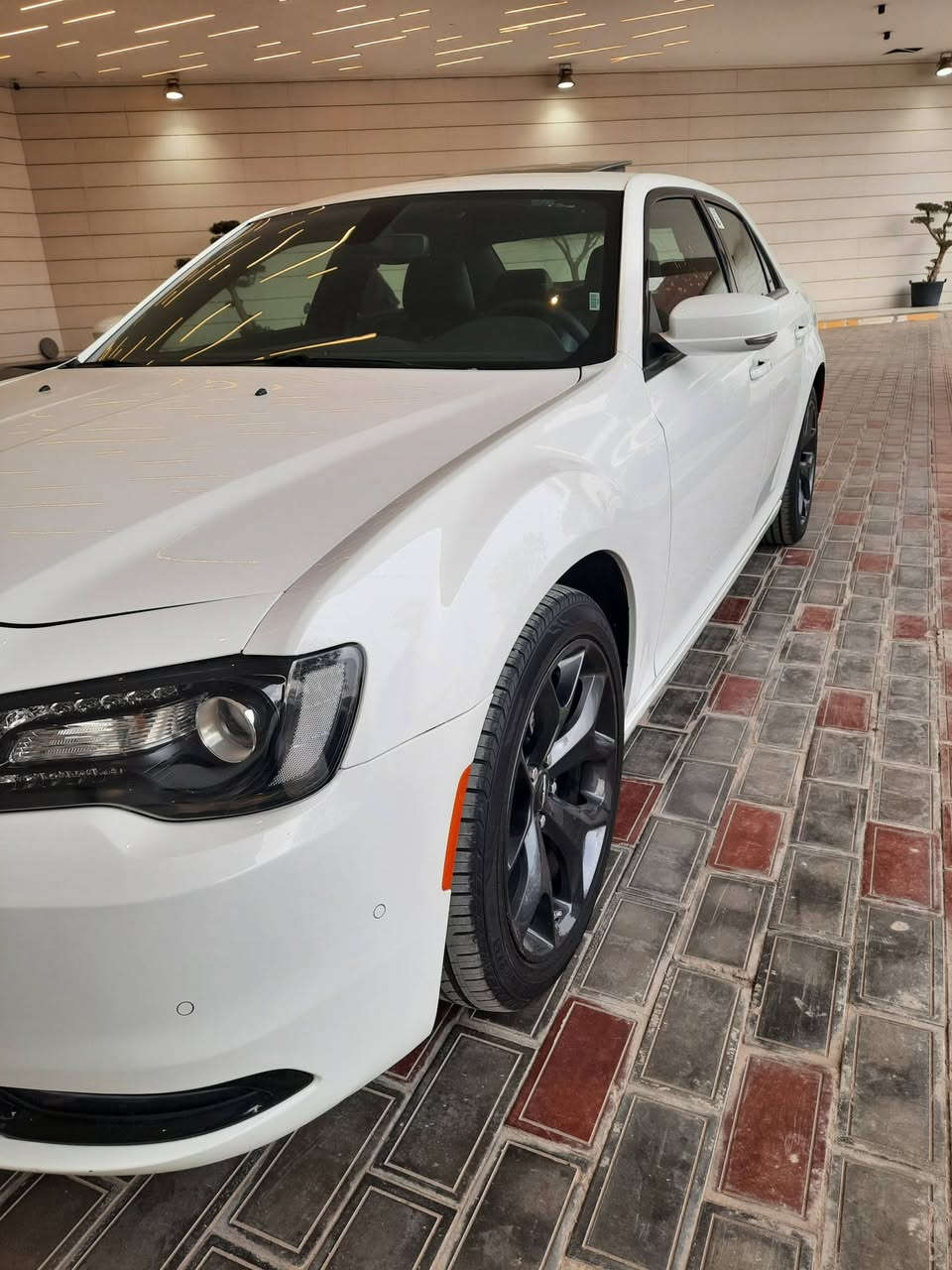 السلام عليكم 
كرايسلر اوباما فئة S موديل 2023 اصل؛؛ كلين تايتل مكفوله كفاله عامه وارد كندي فول مواصفات ماشيه 50 ألف رقم بغداد  السياره جديده معني الكلمه احلئ من الصور 
للأستفسار ***********
