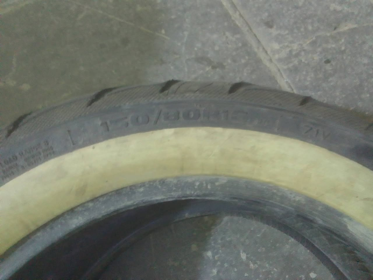 السلام عليكم شباب وجبه تايرات وغيره الخط البيض حجم 16 ولباقيات حجم 17 بيهم عريض وبيهن ضعيف اليحب يستفسر يتصل او يدلل مكاني شعب سوق 4000خابر  0771864901


**إذا كنت صاحب هذا الإعلان وتريد حذفه لأي سبب، رجاءا أرسل رسالة إلى الدعم الفني**