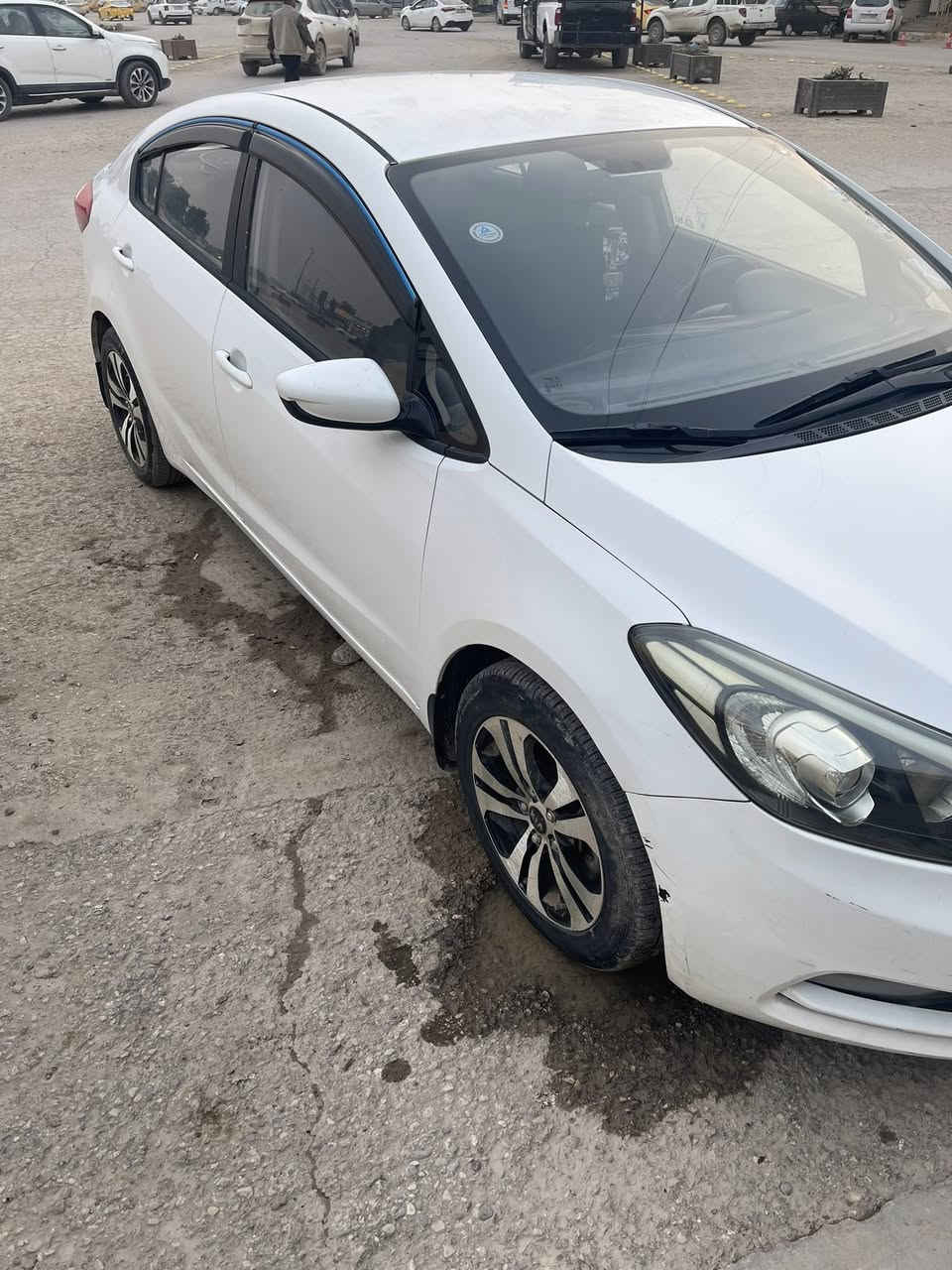 سيراتو 14 1600   *********** مكانها ديوانيه
