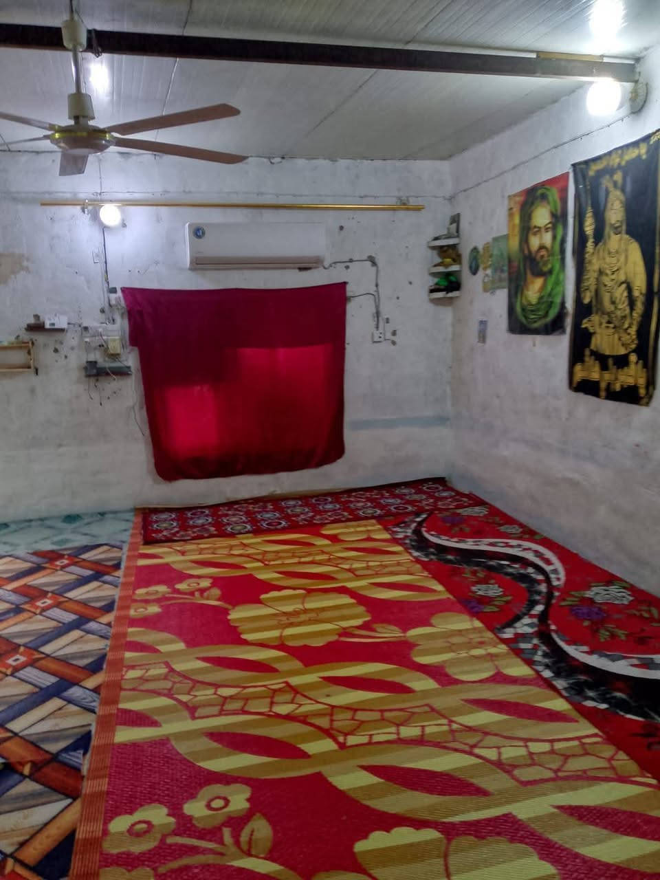 بيت البيع 👈 تجاوز 👉مساحته 150 متر واجها 10 ونزال 15 غرفه نوم وستقبال ومطبخ وحمام جبير حيل كراج حمام وتواليت الرضيه شتايكر وسكف سندويج كهرباء ماي سحب تانكي ماطول قريب ع شارع العام البيت العنوان بغداد منطقت بوب الشام  جاي من القوس ع يدك اليمنه يم الملعب مسافه 200 متر من شارع العام ريسي البيت 👈 السعر 15 وبي مجال👉 مايرهم قصد ولا مقدمه حاضر فلوسه البيت اليريد يشوف البيت مقطع فيديو يدخل علي خاص ادزله مقطع فيديو مال البيت مصوره من خارج ومن داخل اتصال برقمي او خاص عادي بي وقت ***********  واتساب👉
