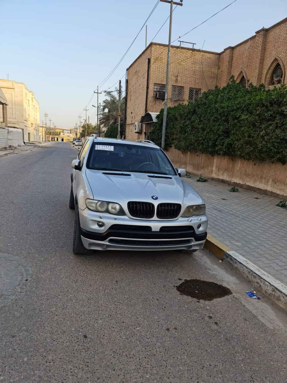 السلام عليكم  اخوان بي إم إكس فايف اشنايزر السياره جديده كلش قطعه نادره فول مواصفات السياره رياضيه وشبابيه حداده جديده تخم تأير  جديد تبريد شغال بسمي  السياره لاصبغ ولا ضربه ماناقصها شي مفوله على اخير حبايه مكاني بصره أبو الخصيب حمدان رقم الهاتف *********** السعر 105
