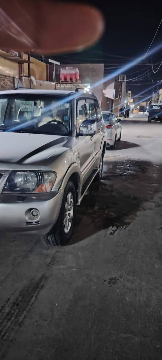 سلام عليكم  سياره باجيبرو 2006 محرك 3800 تبريد 3قطع 7راكب تخم تاير العنوان بغداد  ورقم بغداد بيع او مراوس الاتصال عله الرقم ***********
